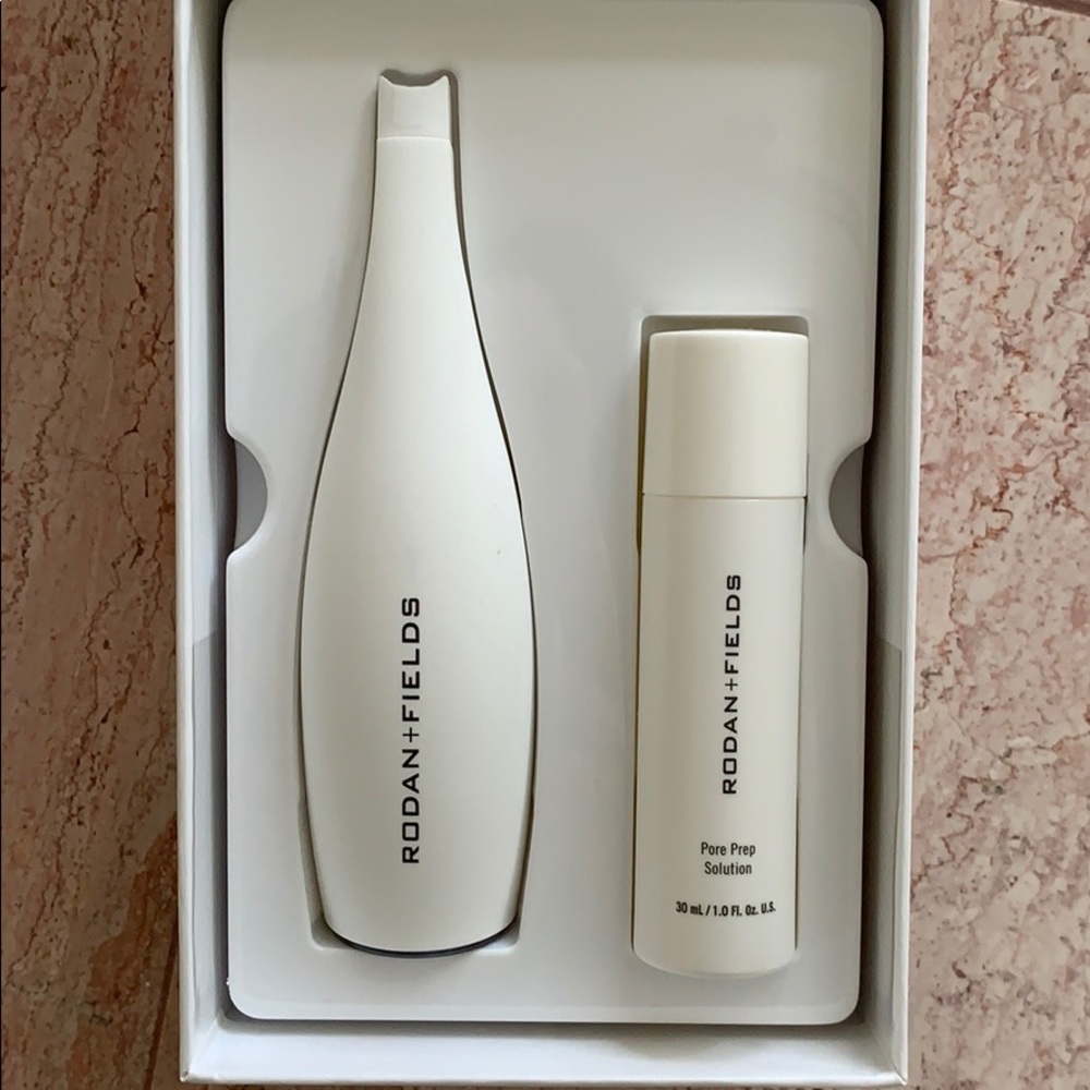 Rodan + Fields Pore Cleansing MD System